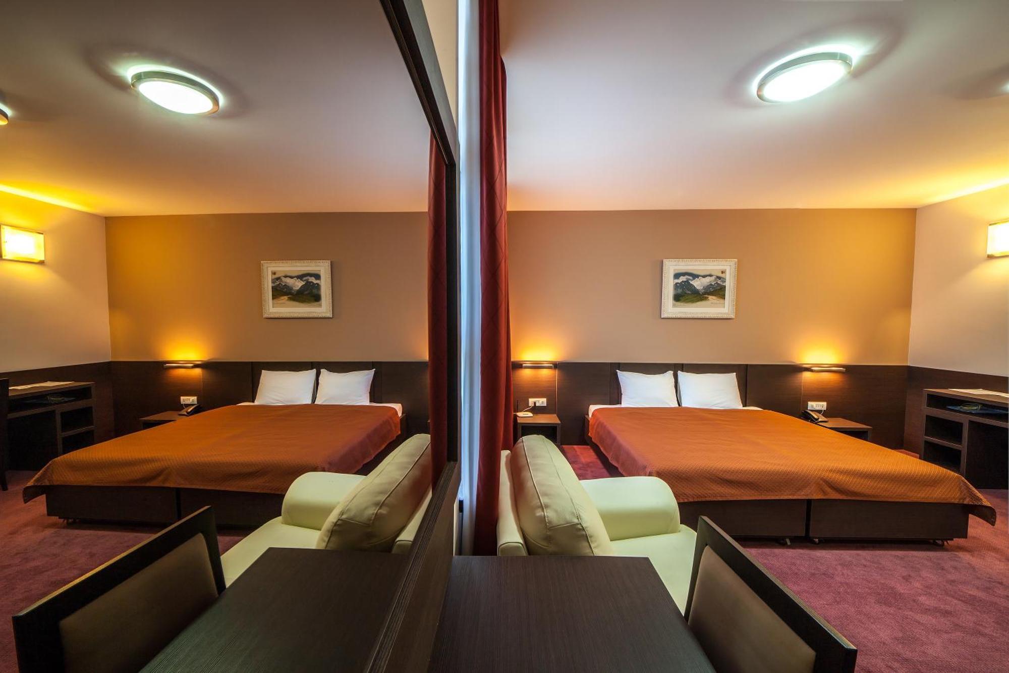 Hotel Terminus Podgorica Ngoại thất bức ảnh