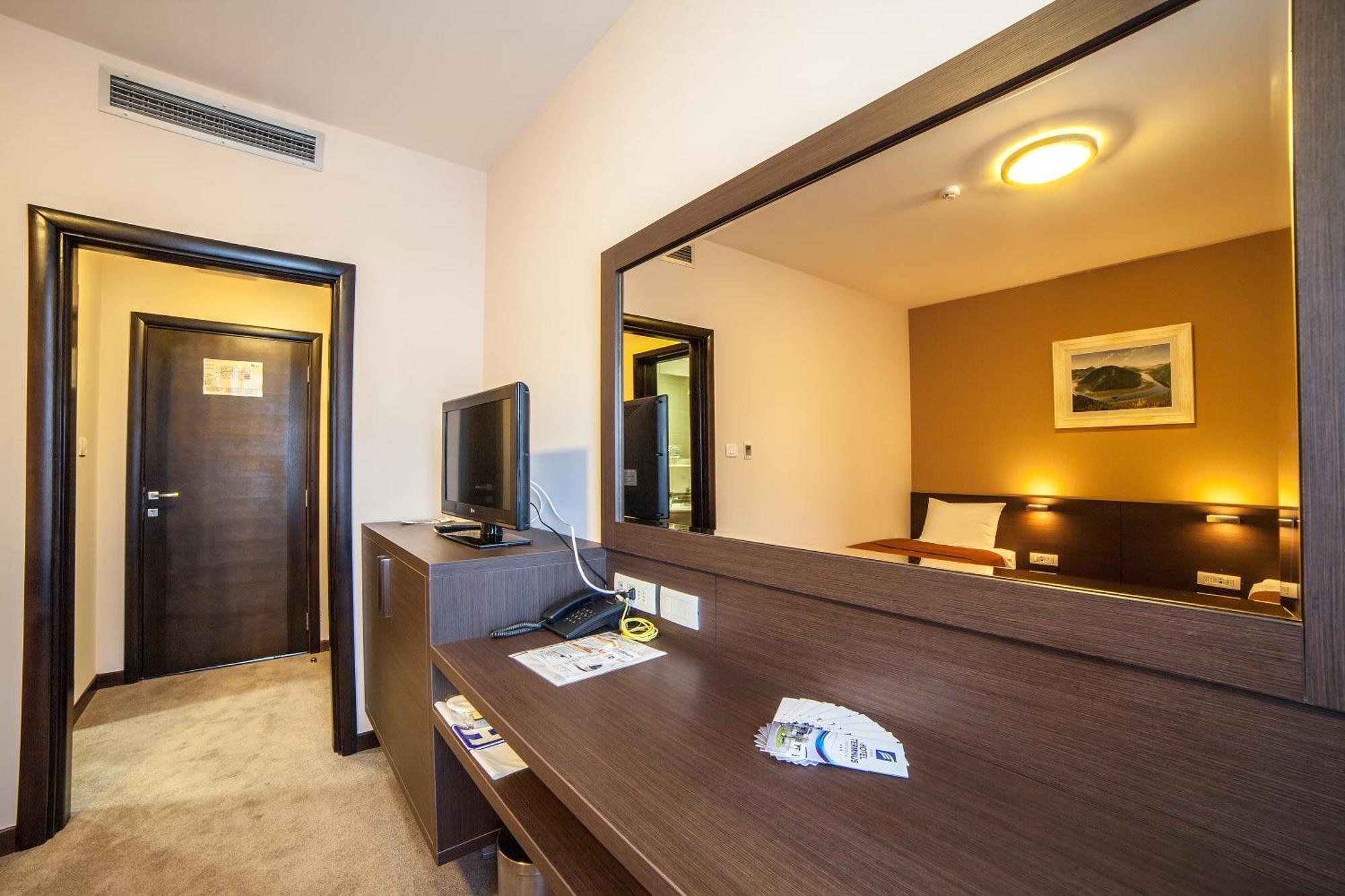 Hotel Terminus Podgorica Phòng bức ảnh