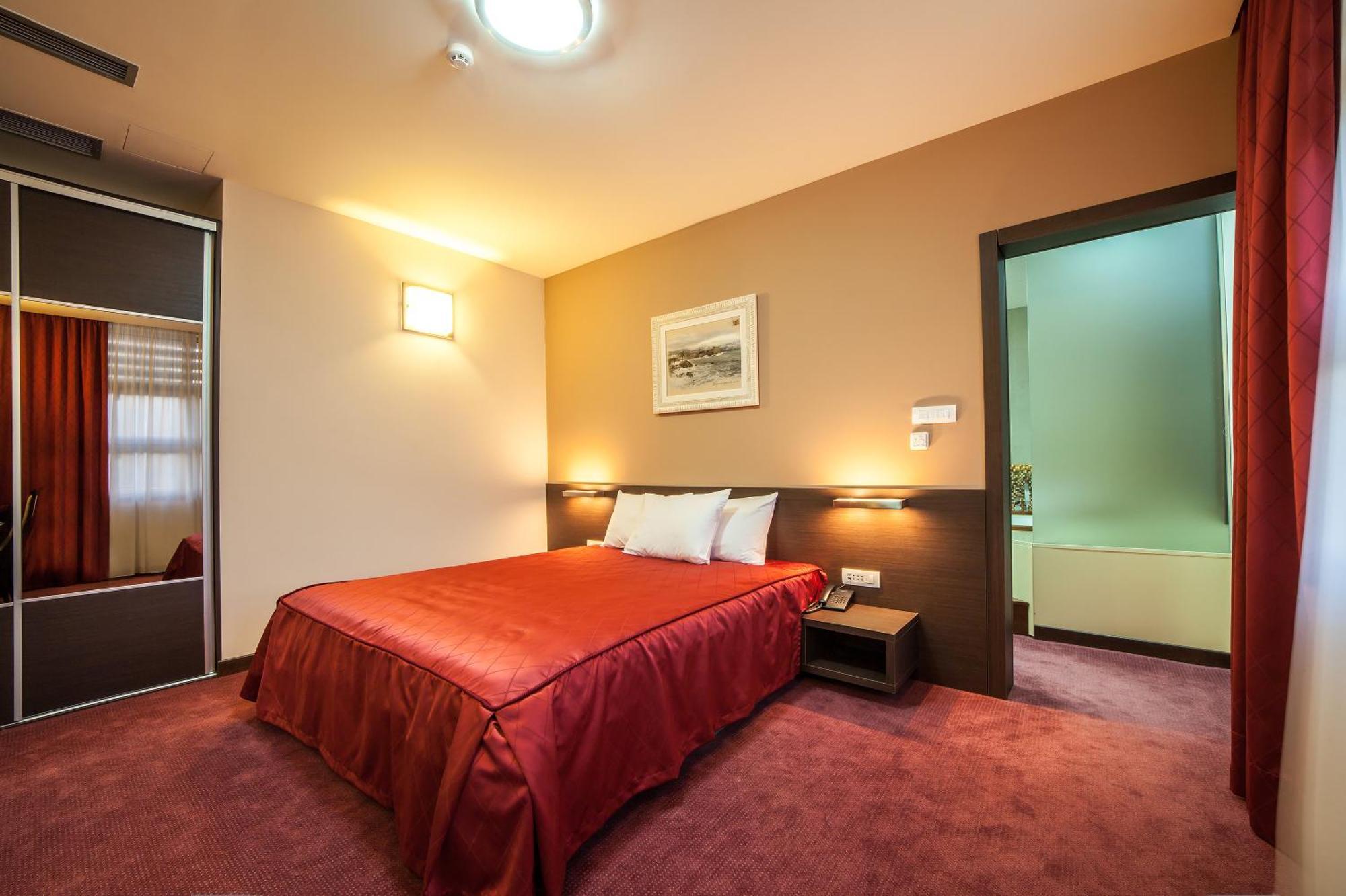 Hotel Terminus Podgorica Phòng bức ảnh