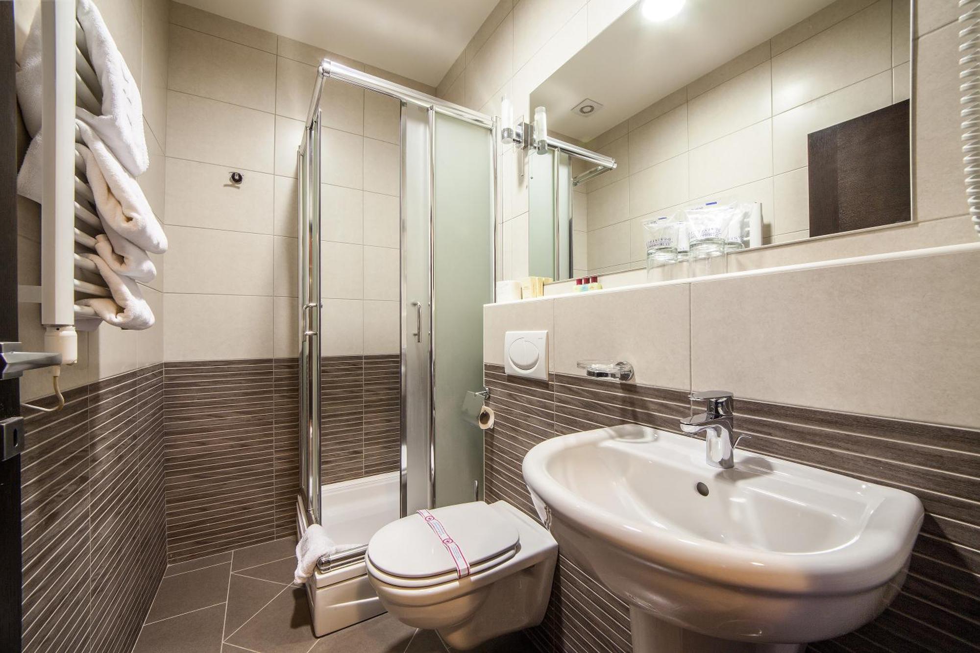 Hotel Terminus Podgorica Phòng bức ảnh
