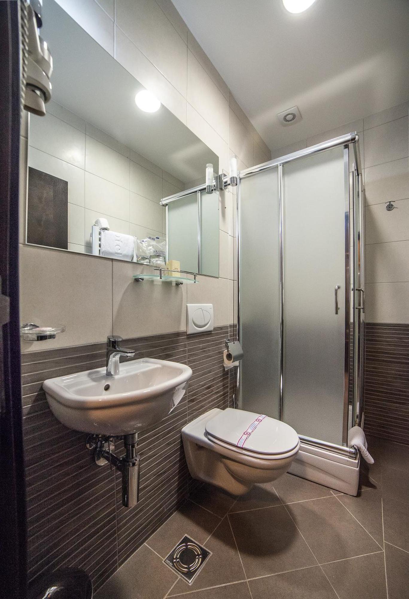 Hotel Terminus Podgorica Phòng bức ảnh