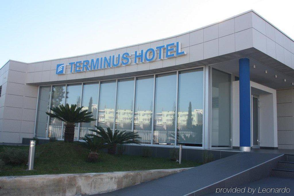 Hotel Terminus Podgorica Ngoại thất bức ảnh